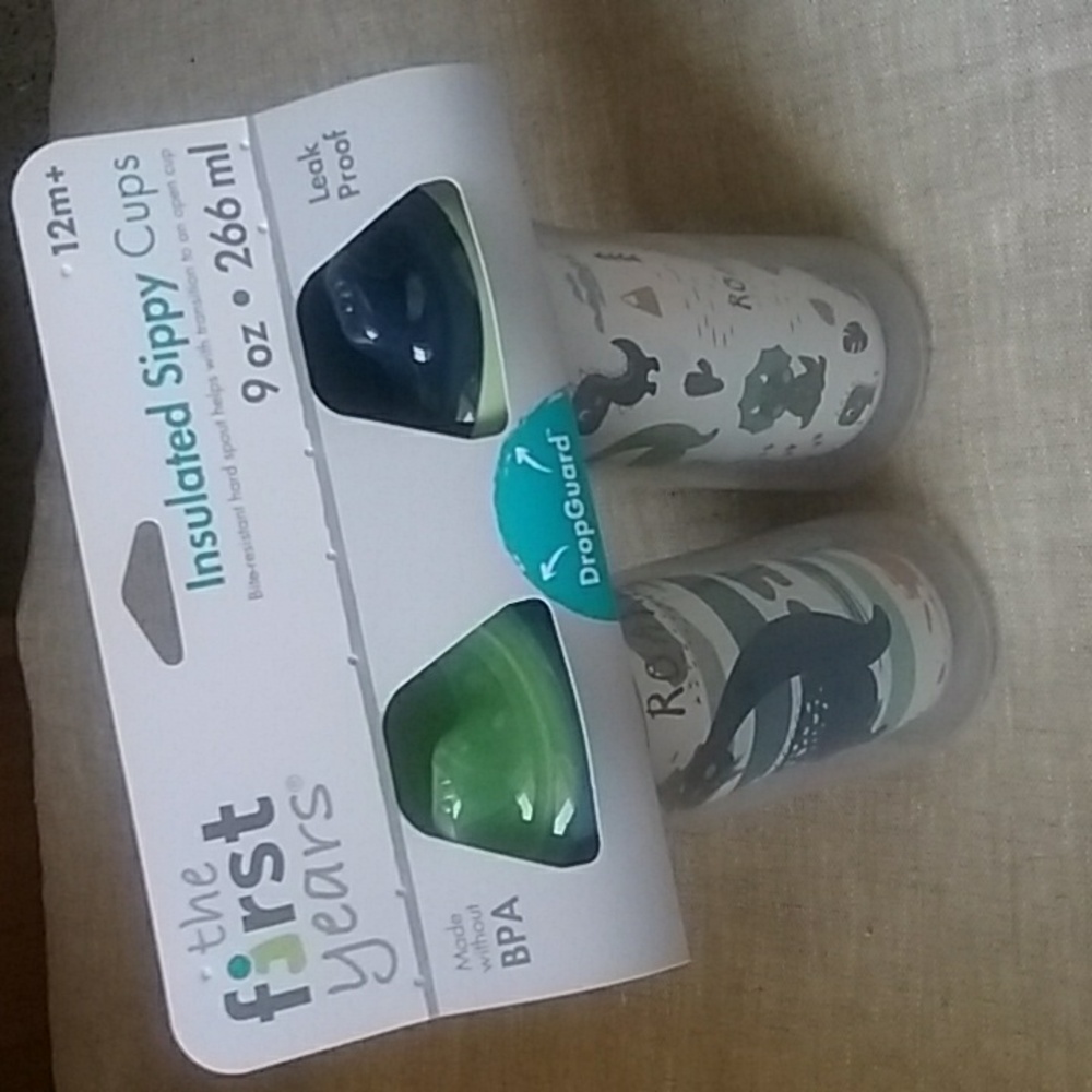 DINOSAUR INSULATED SIPPY CUPS